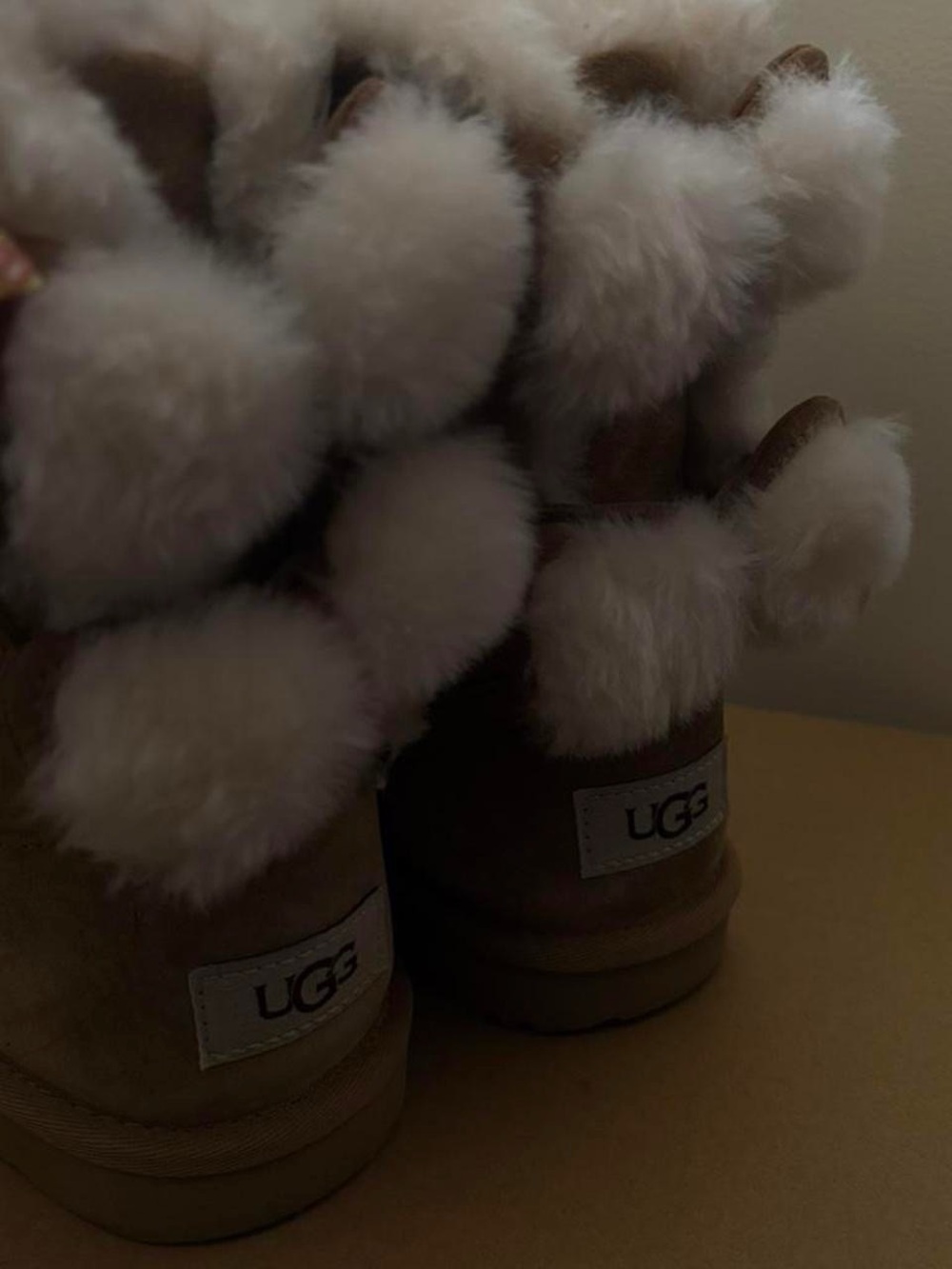 UGG Bailey Bow Snugscape Boots in Chestnut - Picture 4 of 8
